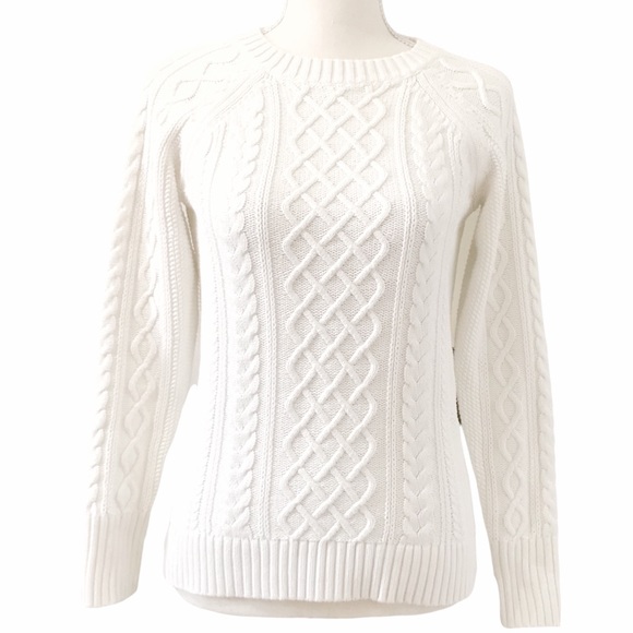GAP Sweaters - GAP EXTRA WHITE CABLE KNIT SWEATER - XS